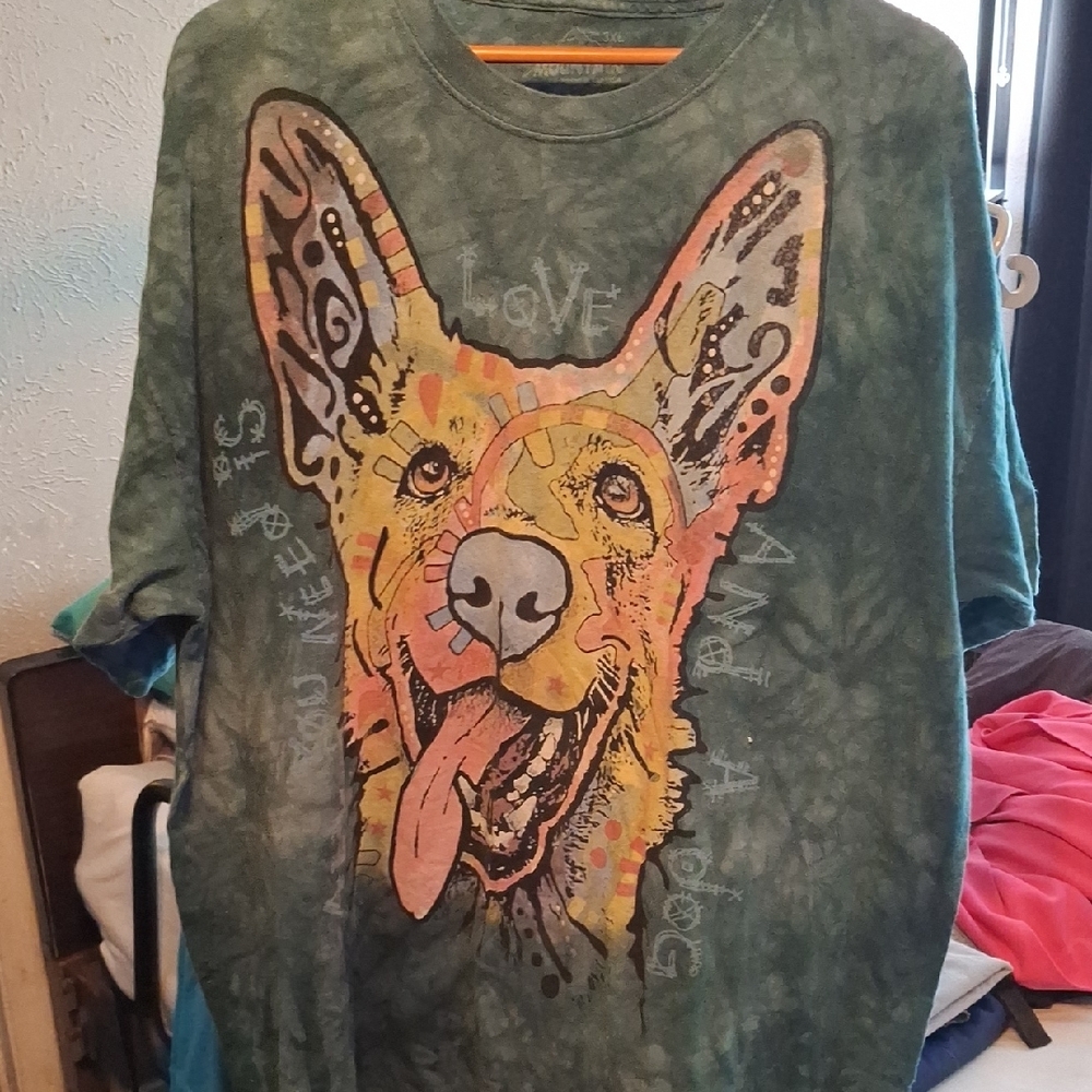 Green Tie-Dye Dog Graphic T-Shirt